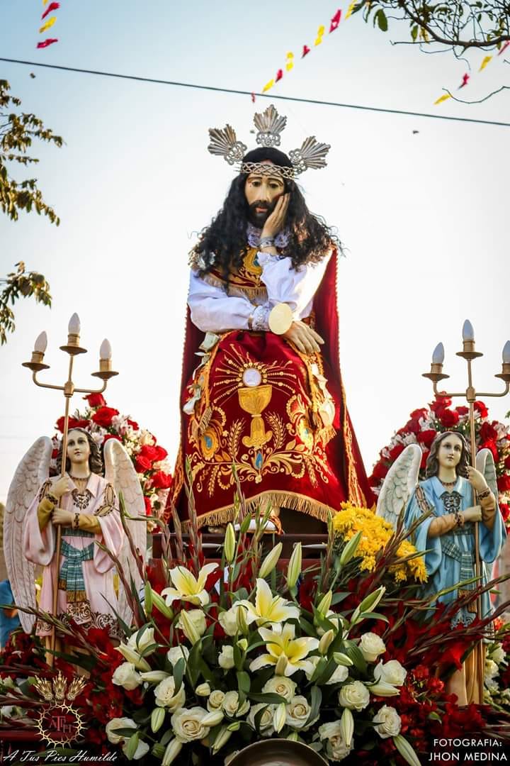 A Tus Pies Humilde: Señor de Humildad y Paciencia